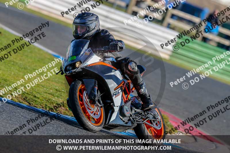 PJM Wedding Photography;enduro digital images;event digital images;eventdigitalimages;mallory park;mallory park photographs;mallory park trackday;mallory park trackday photographs;no limits trackdays;peter wileman photography;racing digital images;trackday digital images;trackday photos
